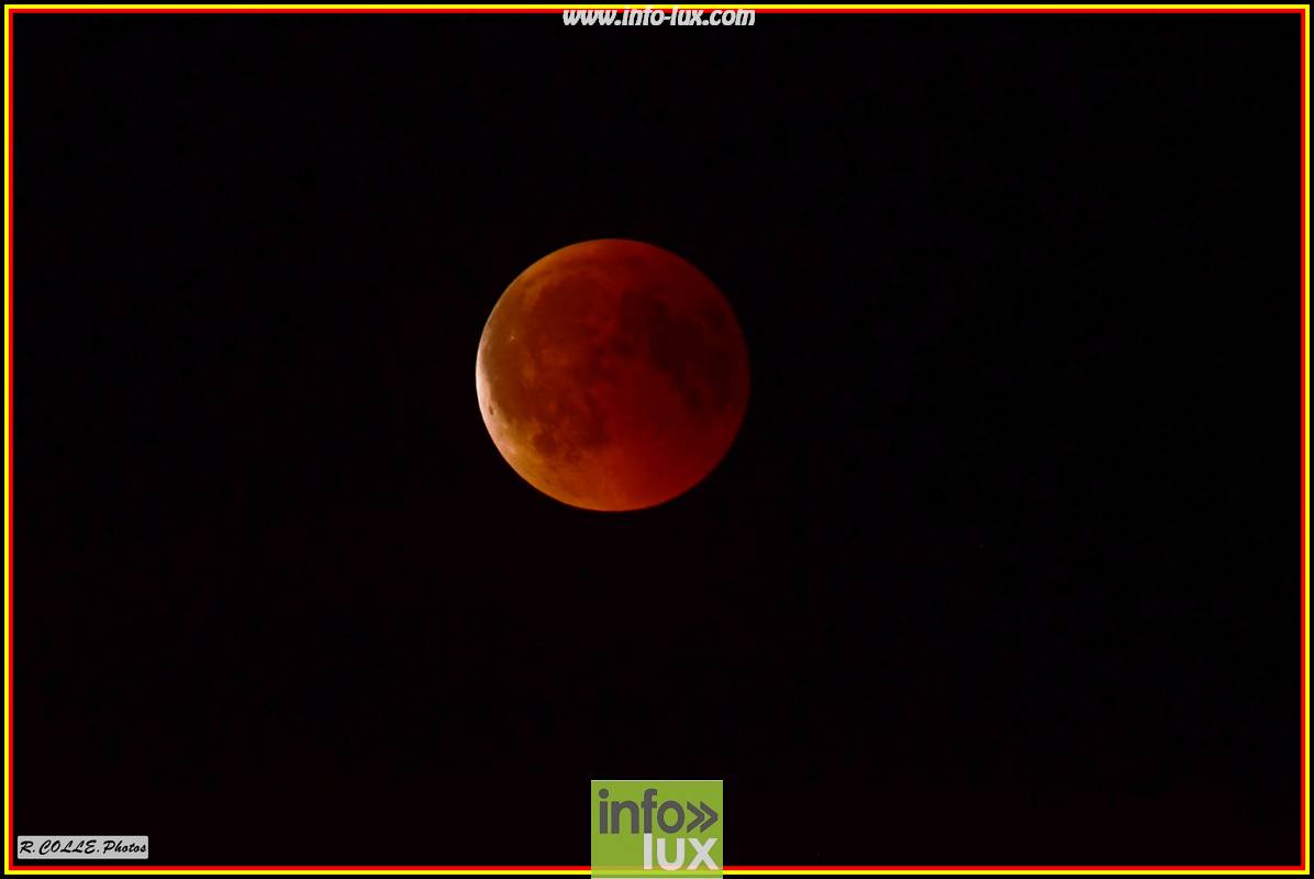 Lune rouge sur MArche en famenne