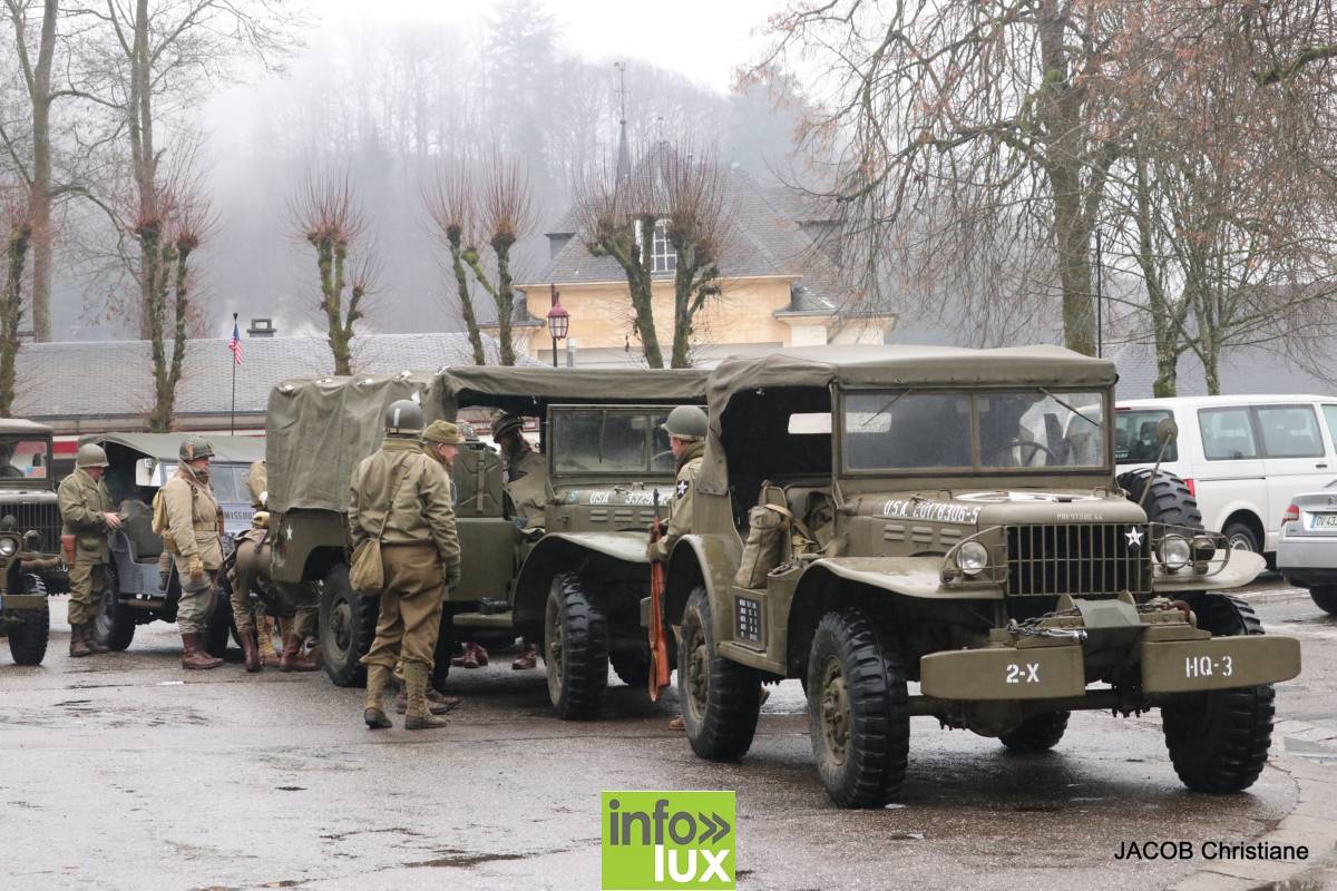 Bouillon concentration de véhicules militaires